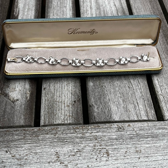 Vintage Silver Toned Krementz Clear Rhinestone Leaf Bracelet Retro - Picture 5 of 11